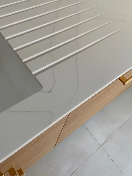 Création d'une cuisine aménagée sur mesure bois menuiserie en vendée